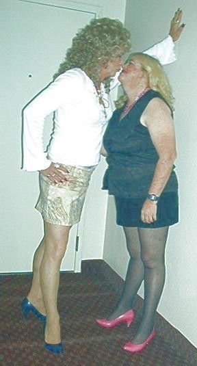 Photo by kissingcrossdressers with the username @kissingcrossdressers,  September 3, 2011 at 10:00 PM