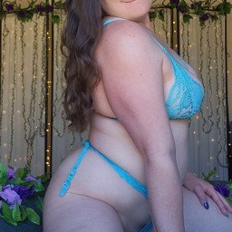 Photo by OliviaVadaJames with the username @OliviaVadaJames, who is a star user,  March 14, 2024 at 8:19 PM. The post is about the topic Manyvids and the text says 'I'll be your Spring Fling! Check out all my content now!'