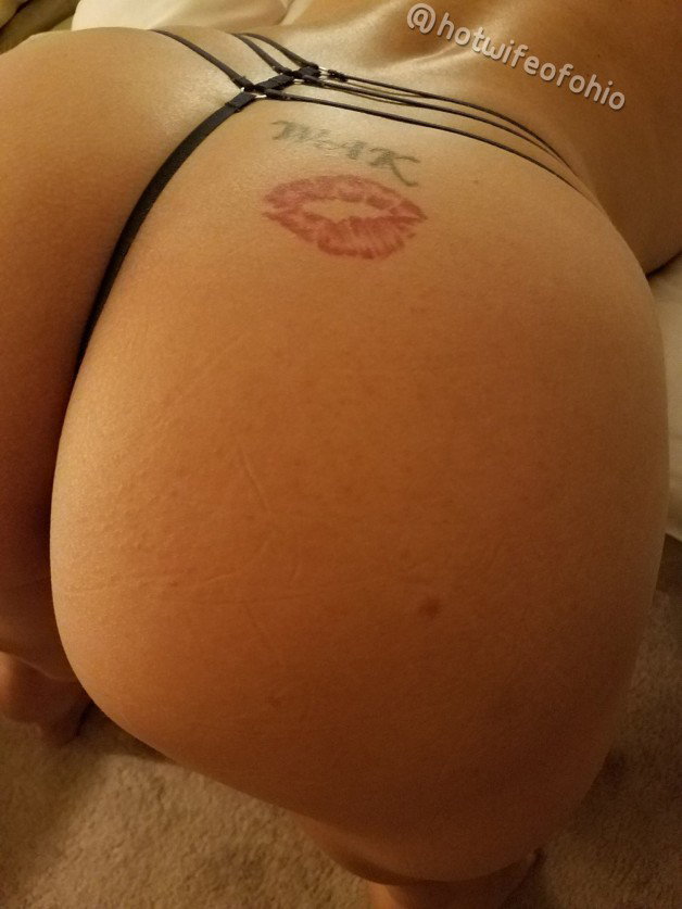 Photo by Hotwifeofohio with the username @Hotwifeofohio, who is a star user,  December 21, 2018 at 10:06 AM