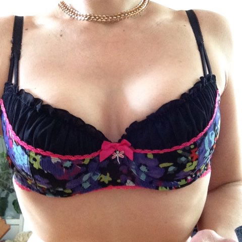 Photo by alierotic2 with the username @alierotic2,  July 19, 2016 at 8:46 AM and the text says 'Plus Size A-G Chiffon Lace Flower Pattern Push Up Thin Cup Bra Underwire Sexy Deep Plunge U Bras Teen Student BH Lingerie
Buyer: Vera P.
Via: http://www.aliexpress.com/item//32457615490.html #plus  #size  #a-g  #chiffon  #lace  #flower  #pattern  #push-up..'