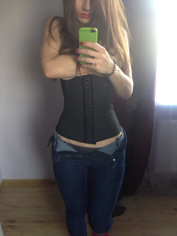 Photo by alierotic2 with the username @alierotic2,  January 27, 2016 at 1:27 AM and the text says '4 Steel Bones 2016 women fashion hot sale plus size shaper cincher waist training underbust sport bustier latex corset 5374
Buyer: Kseniya K.
Via: http://www.aliexpress.com/item//32282819458.html #4  #steel  #bones  #women  #fashion  #hot  #sale  #plus..'