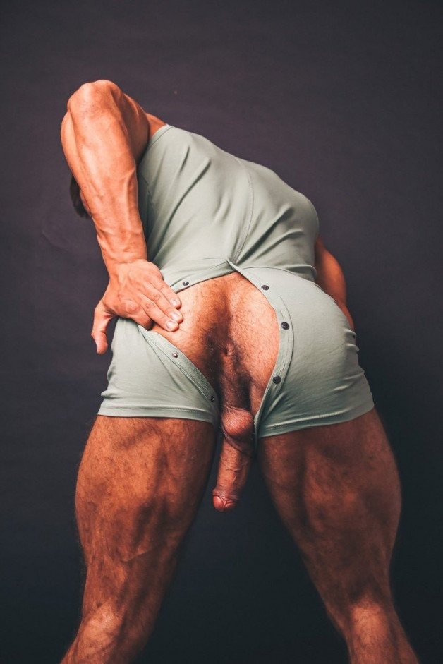 Photo by Nickplus33 with the username @Nickplus33, who is a verified user,  May 19, 2024 at 5:09 AM and the text says '#buttspread #hole #hairyhole #longdick #veiny #balls #muscled #hairy'