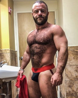 Photo by Nickplus33 with the username @Nickplus33, who is a verified user,  August 21, 2020 at 10:39 AM. The post is about the topic hairybearygaydaddies