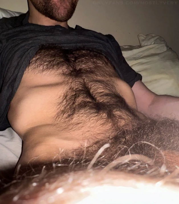 Photo by Nickplus33 with the username @Nickplus33, who is a verified user,  May 14, 2024 at 6:40 AM and the text says '#otter  #beard #scruff  #hairy #hairychest #thickbush'