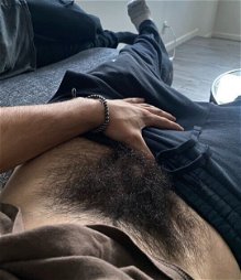 Photo by Nickplus33 with the username @Nickplus33, who is a verified user,  May 20, 2024 at 3:40 AM and the text says '#thickbush #hairy'