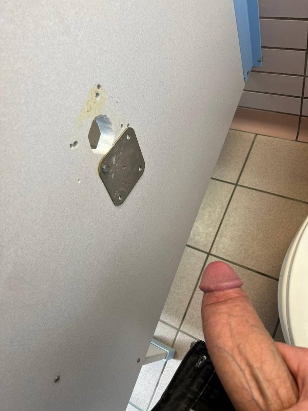 Photo by Nickplus33 with the username @Nickplus33, who is a verified user,  May 16, 2024 at 3:40 AM and the text says '#gloryhole #cruising #hung #thickdick #stall #veiny #wc'