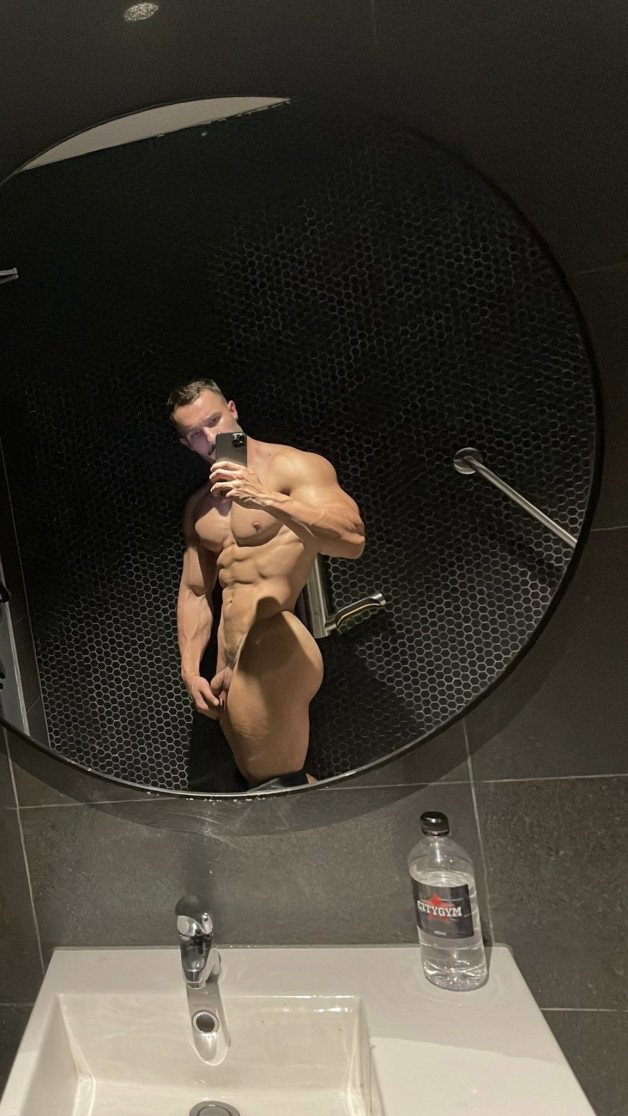 Photo by Nickplus33 with the username @Nickplus33, who is a verified user,  April 18, 2024 at 2:43 AM and the text says '#muscled #selfie #smooth #youngdilf #shower #lockerroom #trimmed'