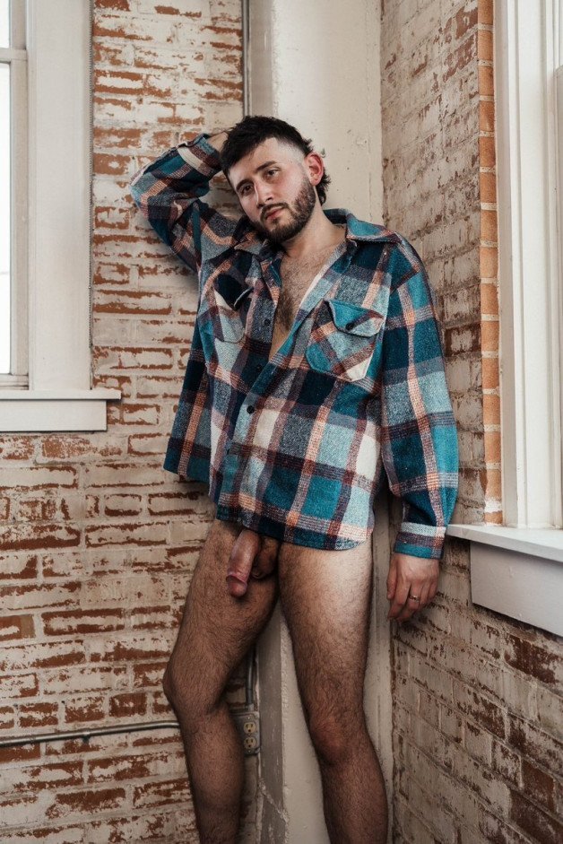 Photo by Nickplus33 with the username @Nickplus33, who is a verified user,  December 3, 2023 at 5:00 AM and the text says '#otter #hung #thickdick #mullet #beard'