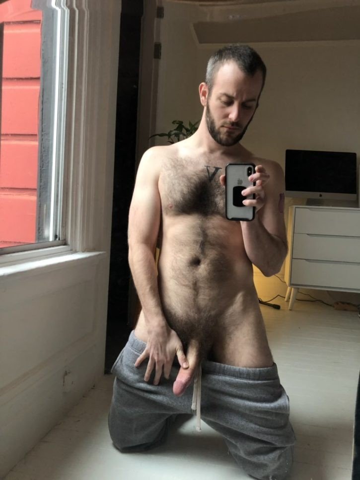 Photo by Nickplus33 with the username @Nickplus33, who is a verified user,  January 31, 2019 at 2:40 AM. The post is about the topic hairybearygaydaddies
