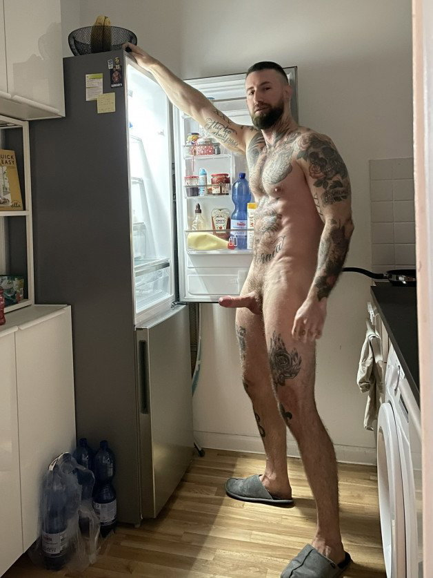 Photo by Nickplus33 with the username @Nickplus33, who is a verified user,  March 3, 2024 at 5:54 AM and the text says '#youngdilf #dilf #beard #muscled #hung #spear #ink'