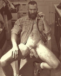 Photo by Nickplus33 with the username @Nickplus33, who is a verified user,  December 17, 2023 at 5:43 AM and the text says '#beard #daddy #bw #hung #manspread #balls #cockring #schlong #redneck #chain #bush'