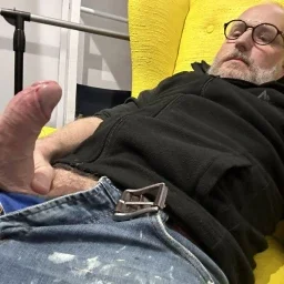 Photo by Nickplus33 with the username @Nickplus33, who is a verified user,  May 3, 2024 at 3:15 AM and the text says '#granddaddy #daddy #beard #hung #thickdick #reveal #massivecock #beercandick #specs'