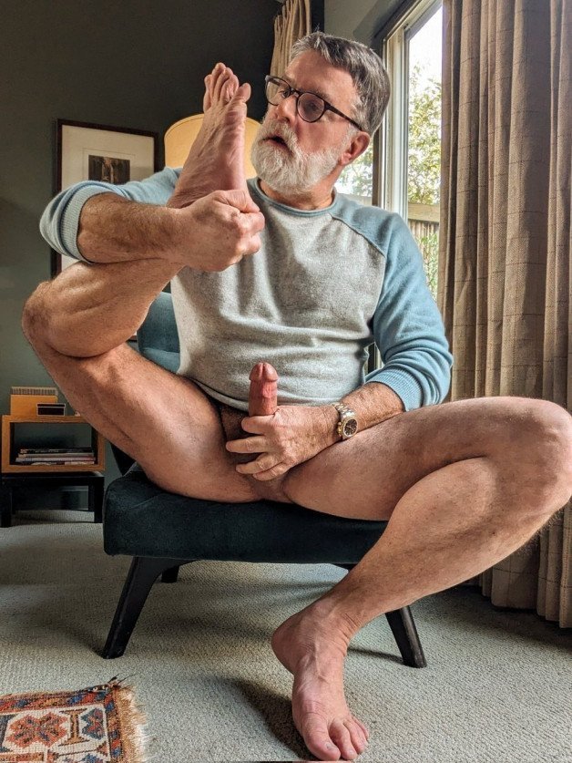 Watch the Photo by Nickplus33 with the username @Nickplus33, who is a verified user, posted on March 3, 2024 and the text says '#beard #daddy #manspread  #specks #granddaddy #spear'