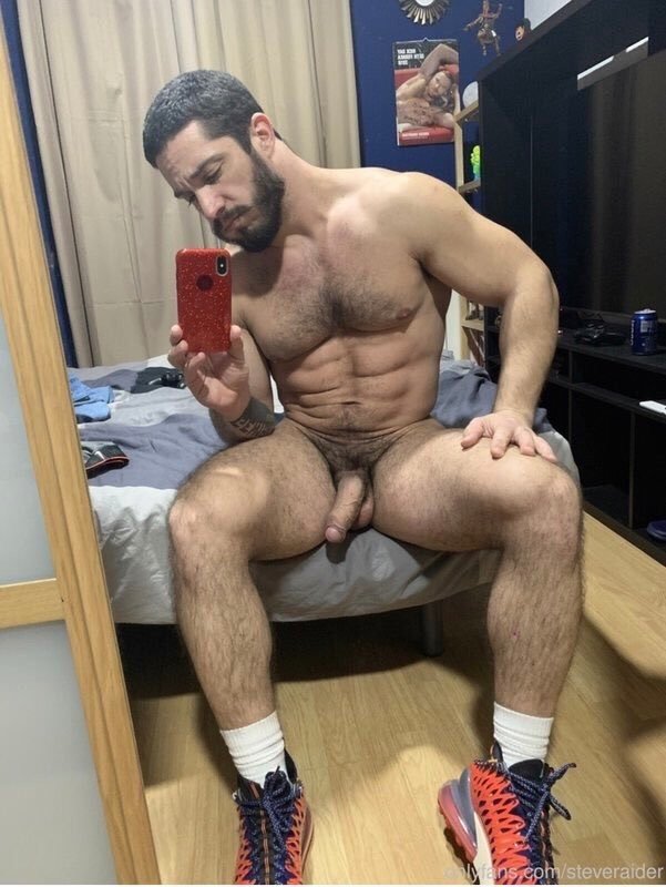 Photo by Nickplus33 with the username @Nickplus33, who is a verified user,  June 9, 2019 at 2:14 AM. The post is about the topic hairybearygaydaddies