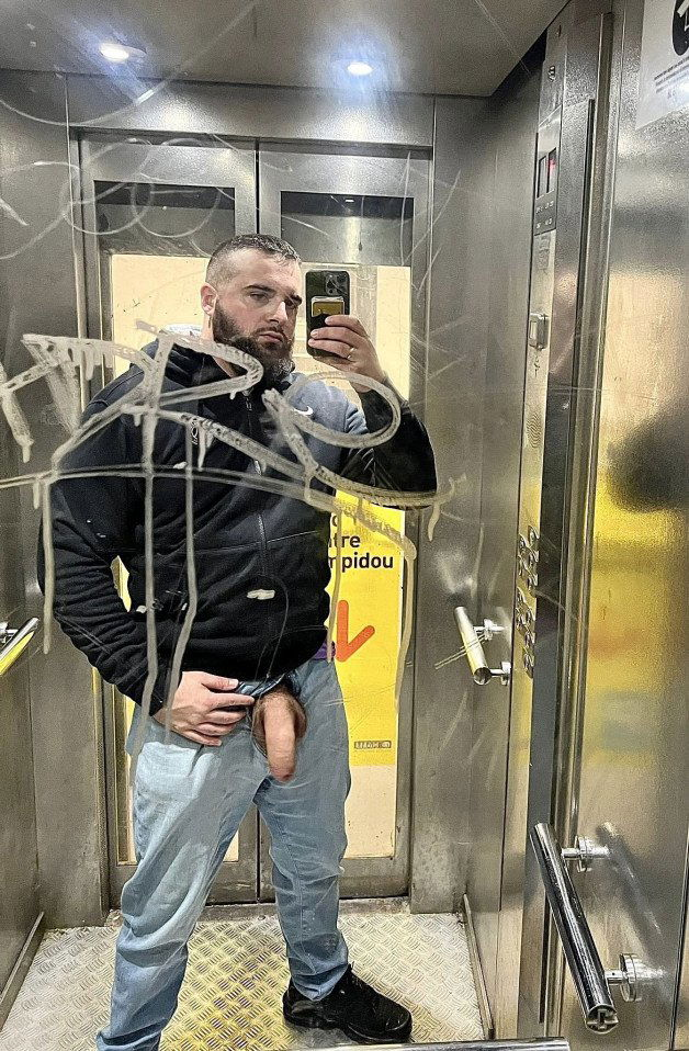 Photo by Nickplus33 with the username @Nickplus33, who is a verified user,  July 14, 2024 at 3:45 AM and the text says '#selfie #beefy #bear #beard #hung #massivecock #reveal #schlong  #thickdick #fatcock'