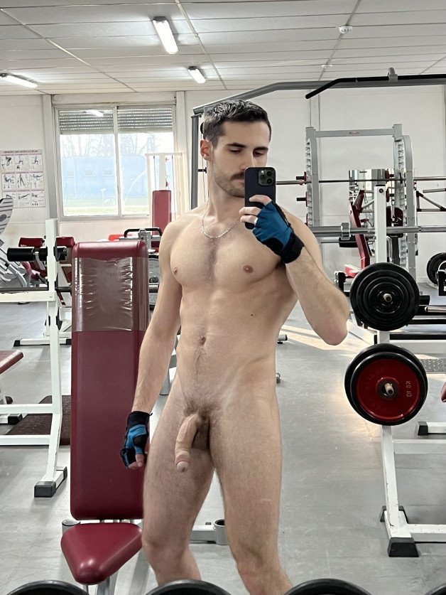 Photo by Nickplus33 with the username @Nickplus33, who is a verified user,  February 4, 2024 at 5:17 AM and the text says '#selfies #otter #hung #uncut #stache #chain'