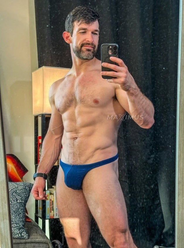 Photo by Nickplus33 with the username @Nickplus33, who is a verified user,  May 5, 2024 at 3:00 AM and the text says '#muscled #selfie #dilf #daddy #Maximus #obsession #beard'