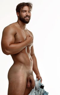 Photo by Nickplus33 with the username @Nickplus33, who is a verified user,  December 6, 2023 at 11:48 AM and the text says '#otter #beard #toned #tanned #smooth #hung #uncut #schlong'