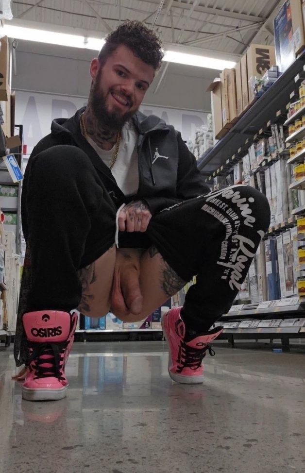 Photo by Nickplus33 with the username @Nickplus33, who is a verified user,  April 3, 2024 at 1:56 AM and the text says '#manspread #otter   #hung #ink #lowhangers #balls #thickdick #beard'