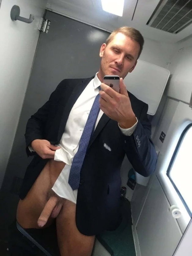 Photo by Nickplus33 with the username @Nickplus33, who is a verified user,  April 4, 2024 at 2:22 AM and the text says '#selfie #blondes #office #longdick #uncut   #dilf'