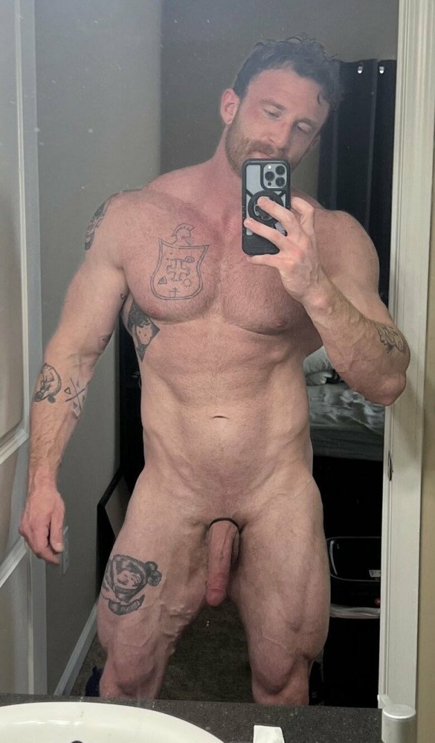 Photo by Nickplus33 with the username @Nickplus33, who is a verified user,  September 14, 2023 at 2:26 AM and the text says '#selfies #muscled #dilf #cockring #scruff'