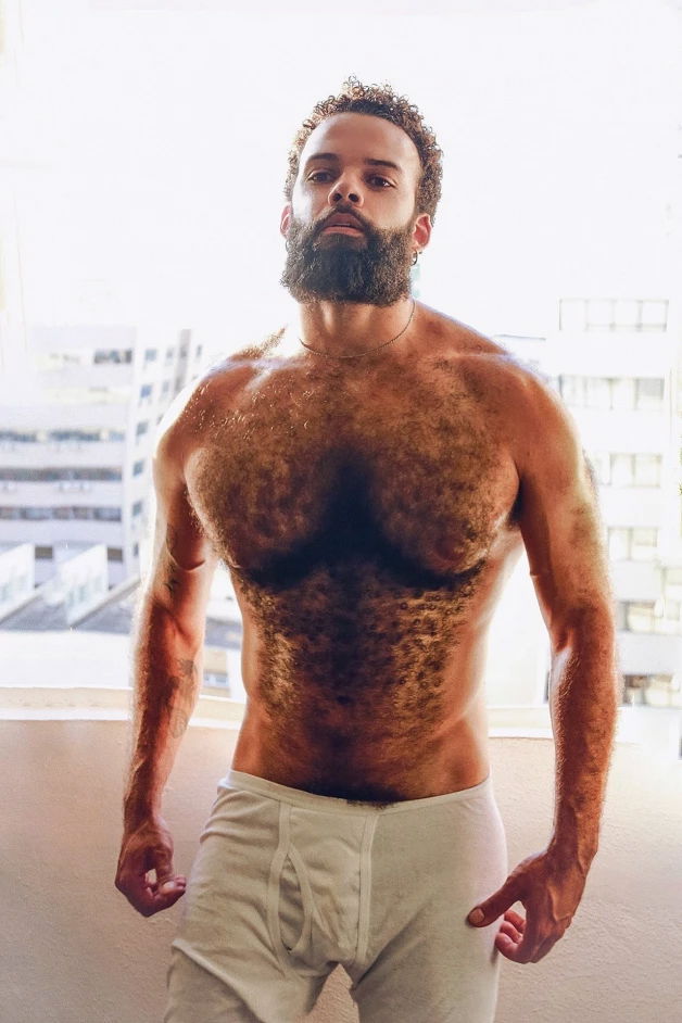 Photo by Nickplus33 with the username @Nickplus33, who is a verified user,  March 16, 2024 at 4:12 AM and the text says '#youngdilf #hairy #beard #muscled #hotAF #chain'