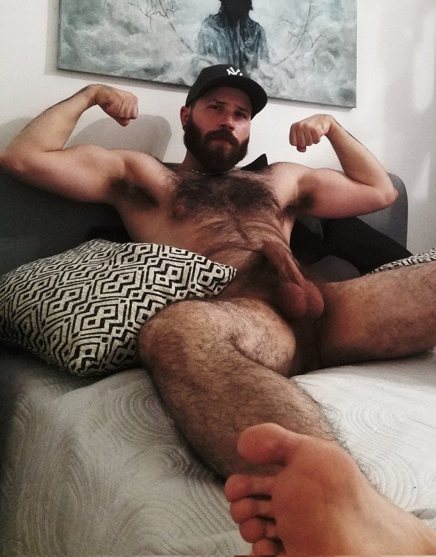 Photo by Nickplus33 with the username @Nickplus33, who is a verified user,  September 20, 2023 at 2:11 AM and the text says '#hairy #caps #beard #balld #bush #thickbush #manspread #spear'
