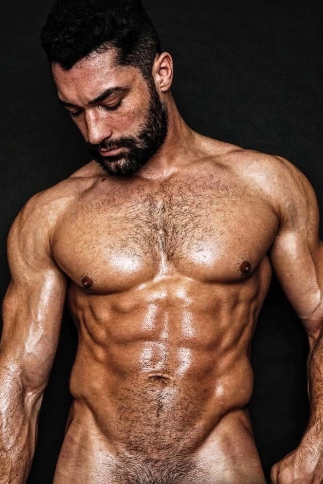 Photo by Nickplus33 with the username @Nickplus33, who is a verified user,  April 12, 2024 at 2:47 AM and the text says '#muscled #hairy #beard #dilf #dimple #trimmed  #tanned'