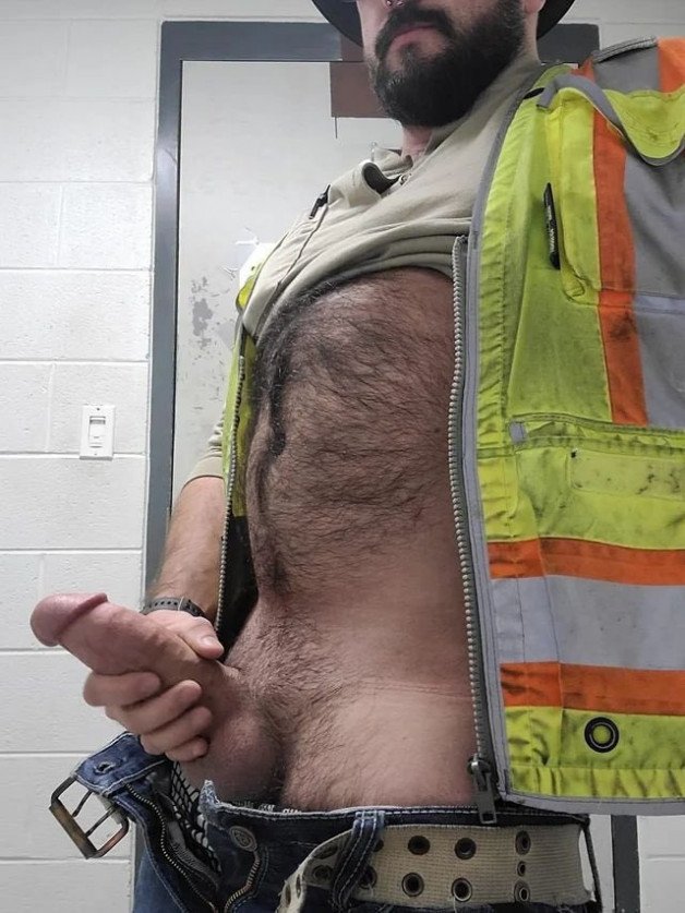 Photo by Nickplus33 with the username @Nickplus33, who is a verified user,  July 12, 2024 at 2:40 AM and the text says '#beard #beefy #hairy #hung #thickdick #spear #balls #trimmed  #dilf #bear #tradie #fatcock #massivecock #wc'