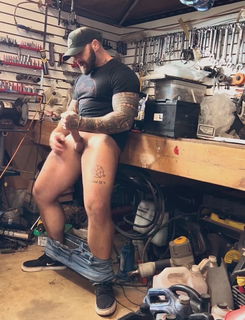 Photo by Nickplus33 with the username @Nickplus33, who is a verified user,  July 14, 2024 at 3:40 AM and the text says '#ink #bear #daddy #beard #bear #caps #tradie #hung'