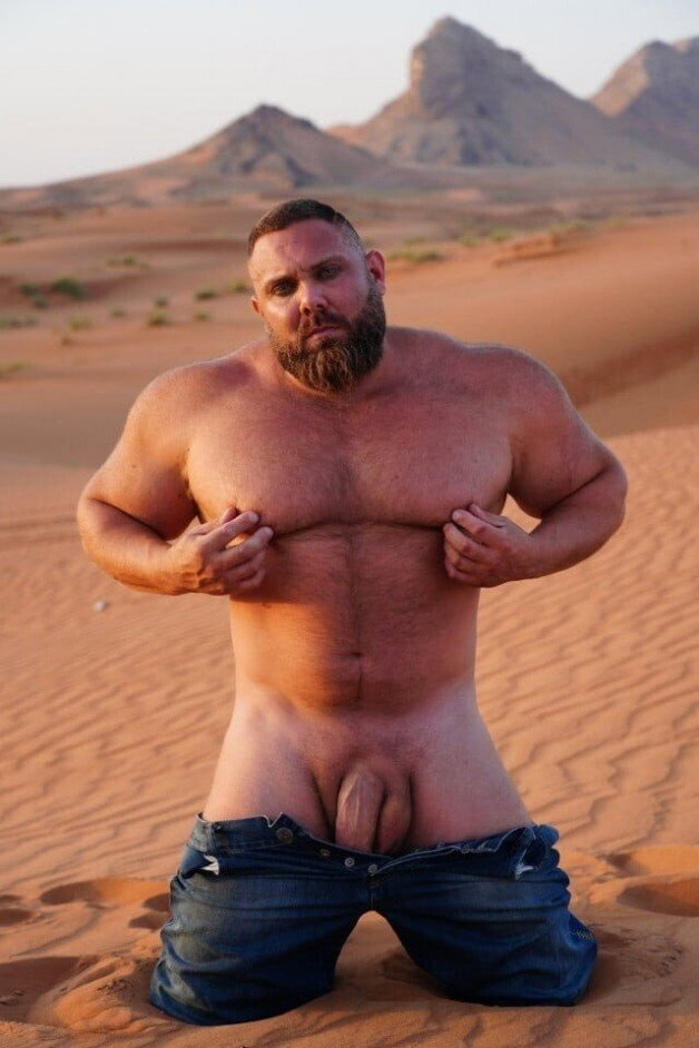 Photo by Nickplus33 with the username @Nickplus33, who is a verified user,  March 7, 2024 at 3:09 AM and the text says '#beefy #muscled  #hairy #dilf #bear #beard #thickdick #massivecock #monstercock #reveal #outdoors'