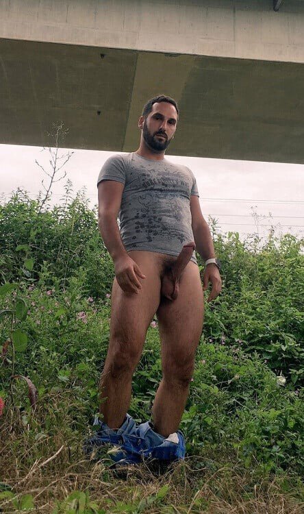 Photo by Nickplus33 with the username @Nickplus33, who is a verified user,  March 5, 2024 at 3:26 AM and the text says '#hung #spear #balls #dilf #outdoorcruising #bush #beard'