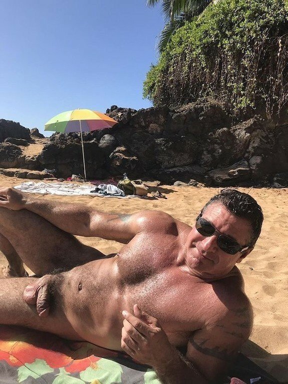 Photo by Nickplus33 with the username @Nickplus33, who is a verified user,  December 25, 2023 at 5:10 AM and the text says '#shades #beach #daddy #trimmed #hung #bush #outdoorcruising #toned #veiny #thickdick'