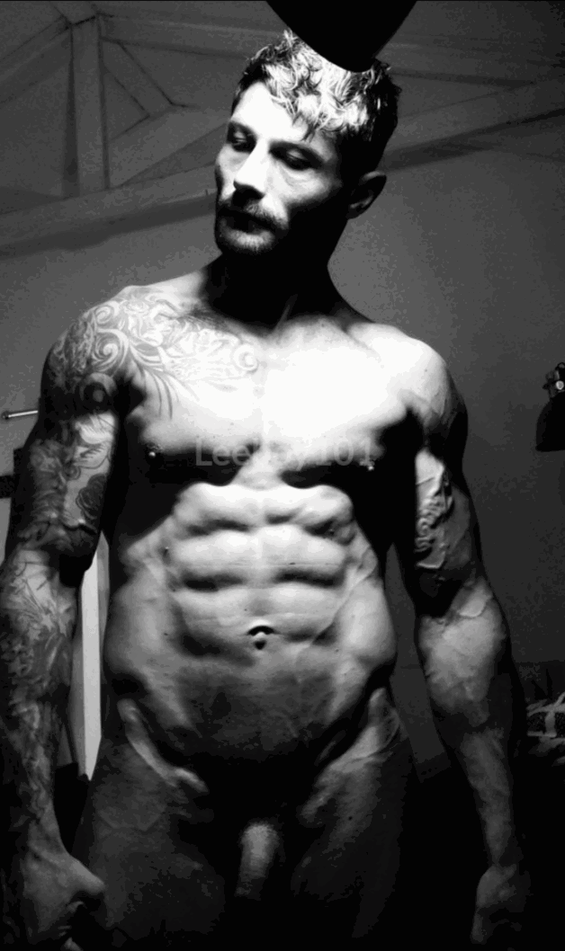 Album by Nickplus33 with the username @Nickplus33, who is a verified user,  December 19, 2023 at 4:12 AM and the text says '#SHchatbud #onlinecruisier #bw #muscled #dilf'