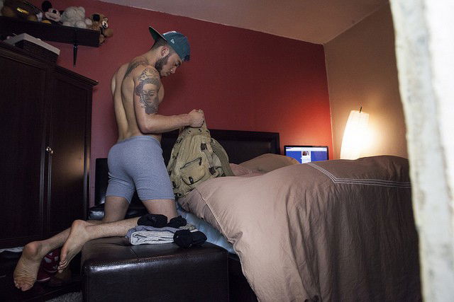 Photo by ezuv with the username @ezuv,  October 5, 2013 at 11:22 PM and the text says 'blatinofuego82:

briannieh:

#Briannieh #Packing 

Trunk and all ;)


http://ezuv.tumblr.com'