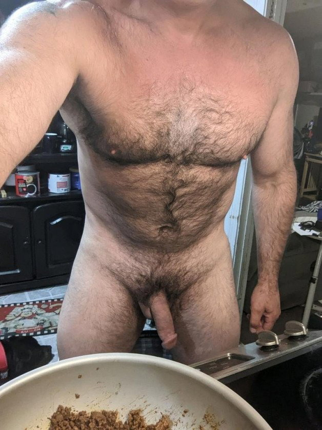 Photo by dads-on-dads-on-dads with the username @discount,  May 30, 2022 at 4:00 PM. The post is about the topic Hairy Daddys
