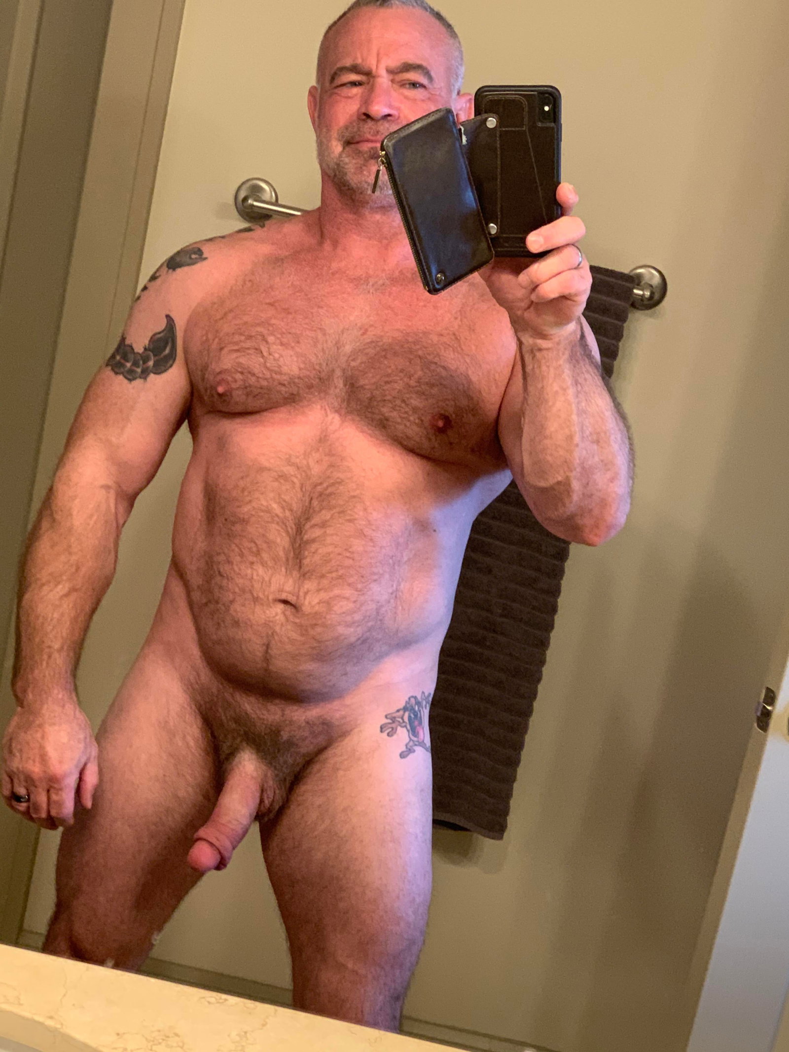 Photo by dads-on-dads-on-dads with the username @discount,  April 14, 2020 at 10:06 AM. The post is about the topic XL Dad Cock