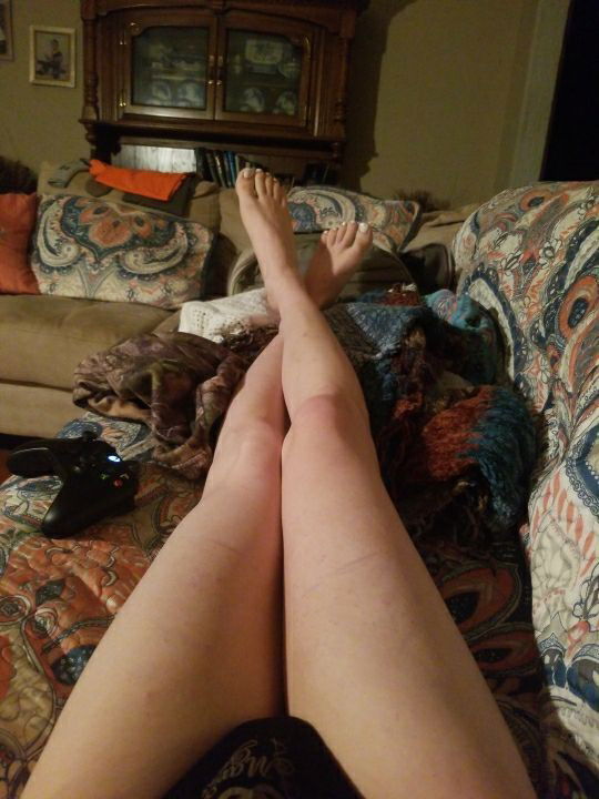 Photo by Dakota A with the username @Slimthickens, who is a verified user,  December 23, 2020 at 10:51 PM. The post is about the topic Sexy and smooth cd/trans legs