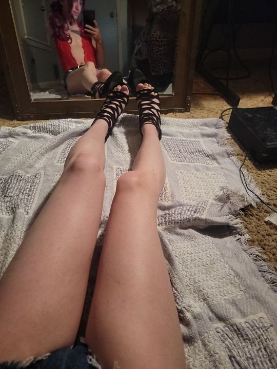 Photo by Dakota A with the username @Slimthickens, who is a verified user,  October 17, 2021 at 8:00 AM. The post is about the topic Sexy and smooth cd/trans legs
