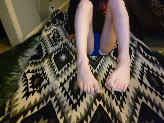 Album by Dakota A with the username @Slimthickens, who is a verified user,  March 9, 2022 at 9:45 PM. The post is about the topic Sexy and smooth cd/trans legs