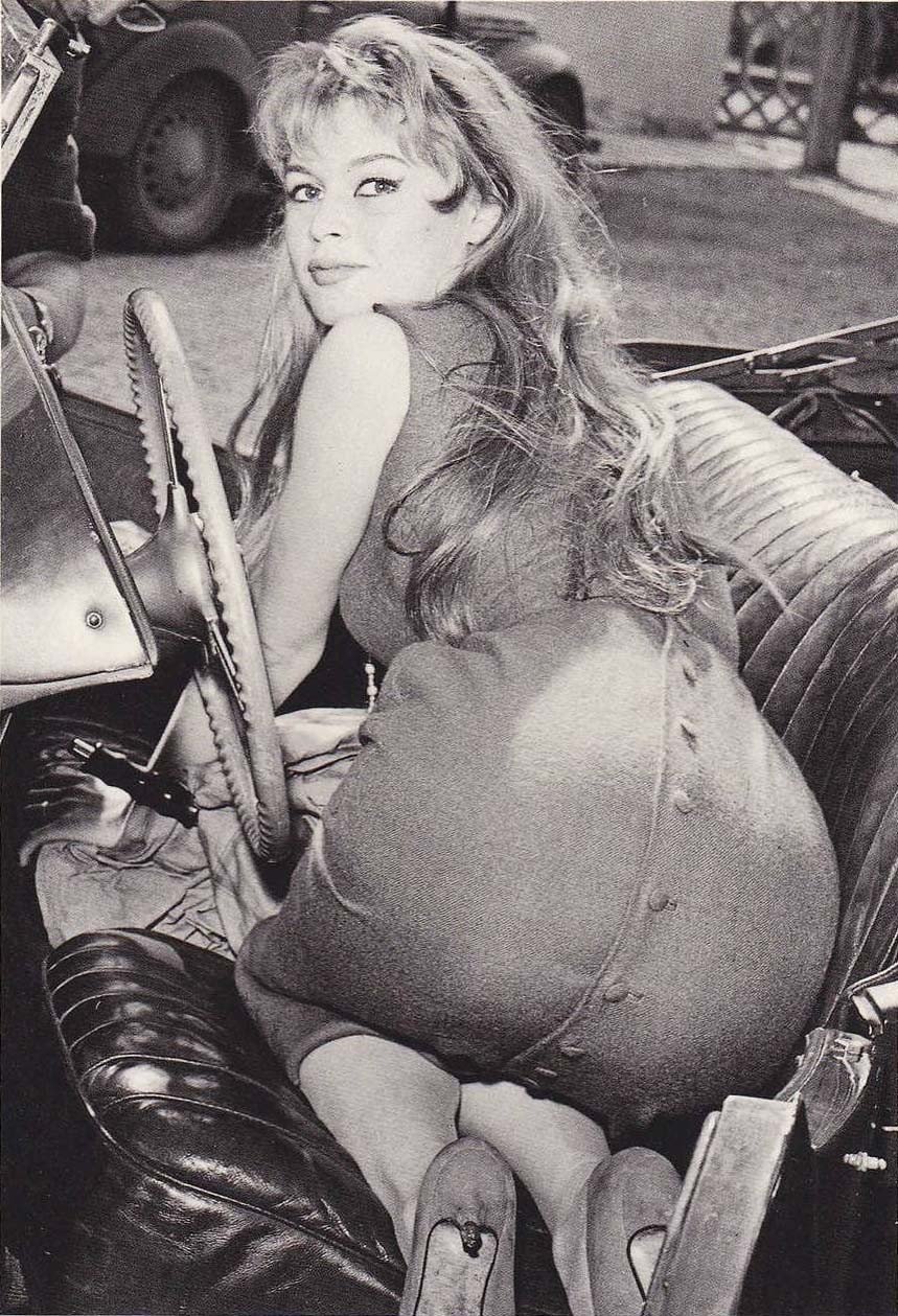 Photo by Sumles with the username @Sumles,  December 11, 2022 at 7:36 AM. The post is about the topic Celebs and the text says 'BB #bardot #brigittebardot #bb #diva #nonnude'