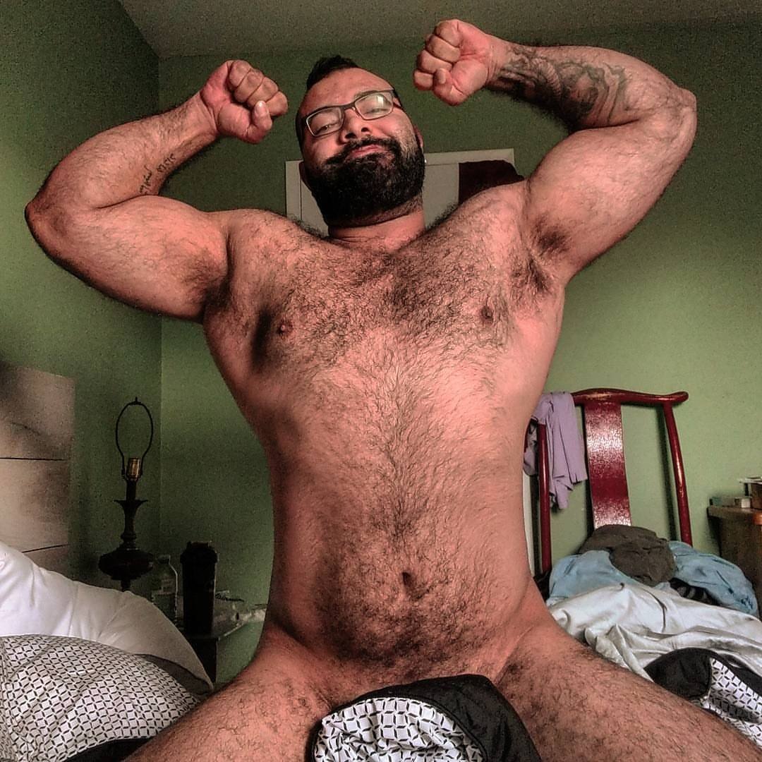 Photo by HIRSUTE-NL with the username @HIRSUTE-NL,  December 12, 2017 at 12:19 AM and the text says 'alphabibear:
Grr… Wishing everyone an amazing Monday and subsequent week.  Don’t let the Monday blues get you down. 

#alpha #muscle #alphamuscle #musclealpha #musclebear #musclecub #muscledaddy #bear #cub #daddy #gay #bi #bisexual #furry #furrymuscle..'