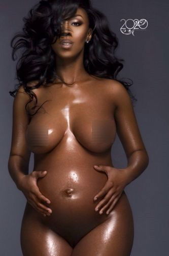 Photo by pregnantwomen4men with the username @pregnantwomen4men,  January 2, 2018 at 10:33 PM and the text says 'boujee-melanin-babe:
Pregnancy is so ethereal 
#pregnant, #blackisbeautiful'
