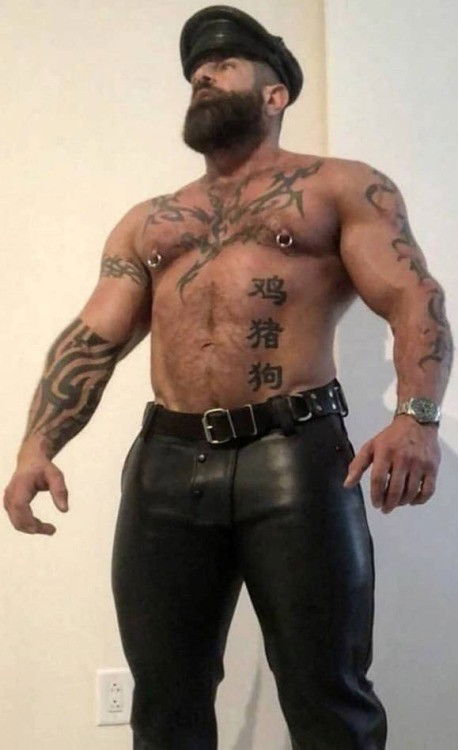 Photo by Marriedmeat with the username @Marriedmeat69, who is a verified user,  February 13, 2019 at 9:06 AM. The post is about the topic leathermen