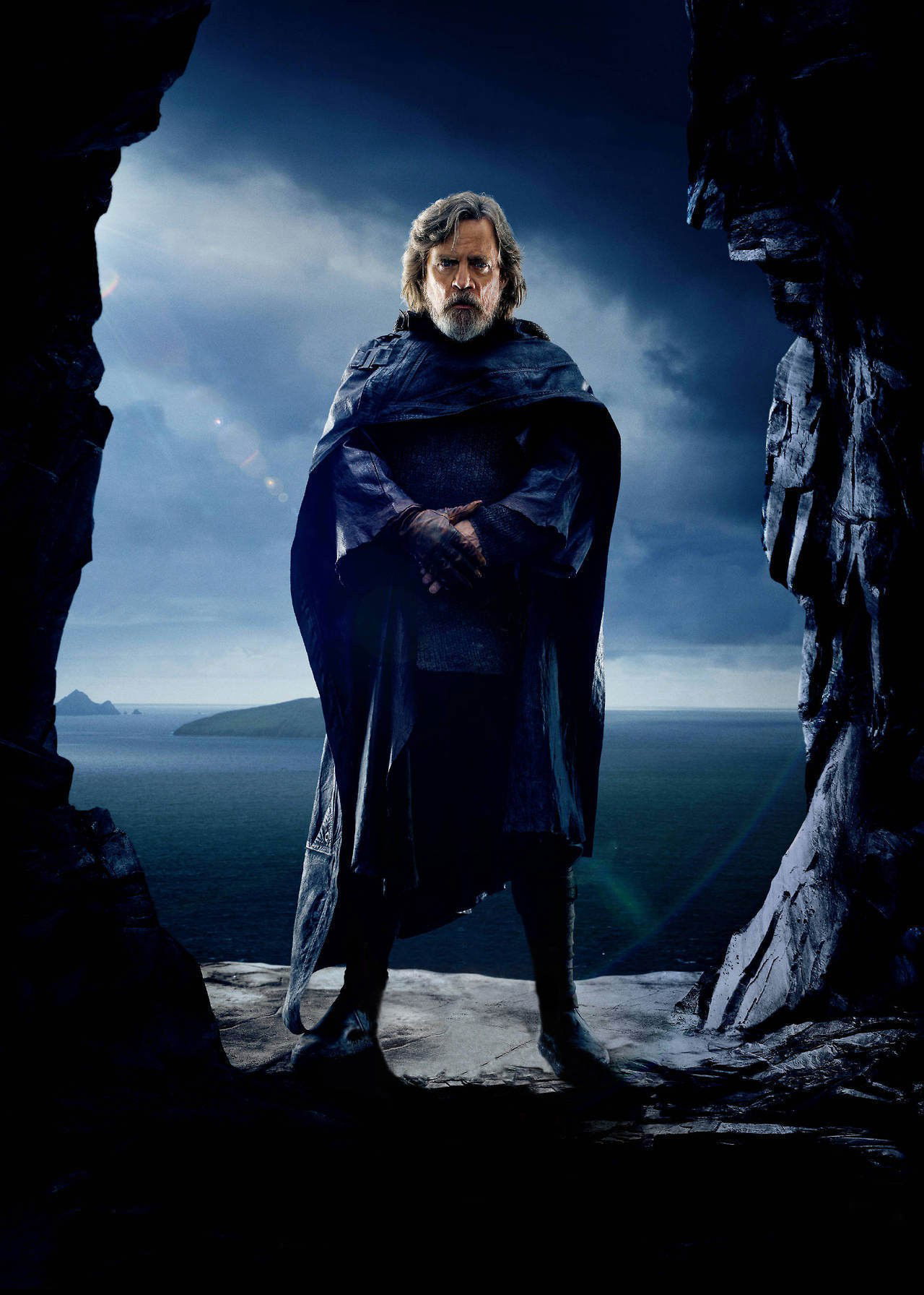 Photo by the5impleton with the username @the5impleton, who is a verified user,  December 11, 2017 at 1:58 PM and the text says 'cidraman:

Textless Chinese Character Posters. #star  #wars  #the  #last  #jedi  #lucasfilm  #luke  #skywalker  #leia  #organa  #re  #kylo  #ren  #poe  #dameron  #bb8  #bb-8  #mark  #hamill  #carrie  #fisher  #daisy  #ridley  #adam  #driver  #oscar..'