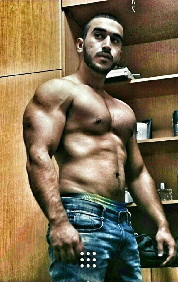 Photo by Mintbrazil with the username @Mintbrazil,  February 15, 2015 at 9:14 AM and the text says 'hairymacho:

http://hairymacho.tumblr.com'