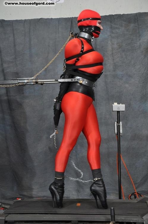 Photo by Rubberdoll Munich with the username @nachtnebel, who is a verified user,  January 24, 2019 at 12:53 PM. The post is about the topic Extreme Restraints and the text says '#chains #forced #exercising #HouseOfGord'