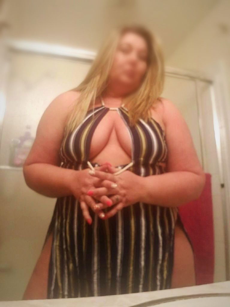 Photo by KinkyIDcouple with the username @KinkyIDcouple, who is a verified user,  March 7, 2019 at 2:43 AM. The post is about the topic BBW and the text says 'New dress that I bought from London Andrews. 
#me'