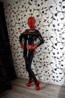 Photo by LatexAngel