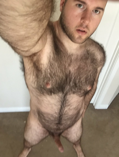 Photo by spahky with the username @spahky,  June 18, 2017 at 10:16 PM and the text says 'that’s one hairy mofo'